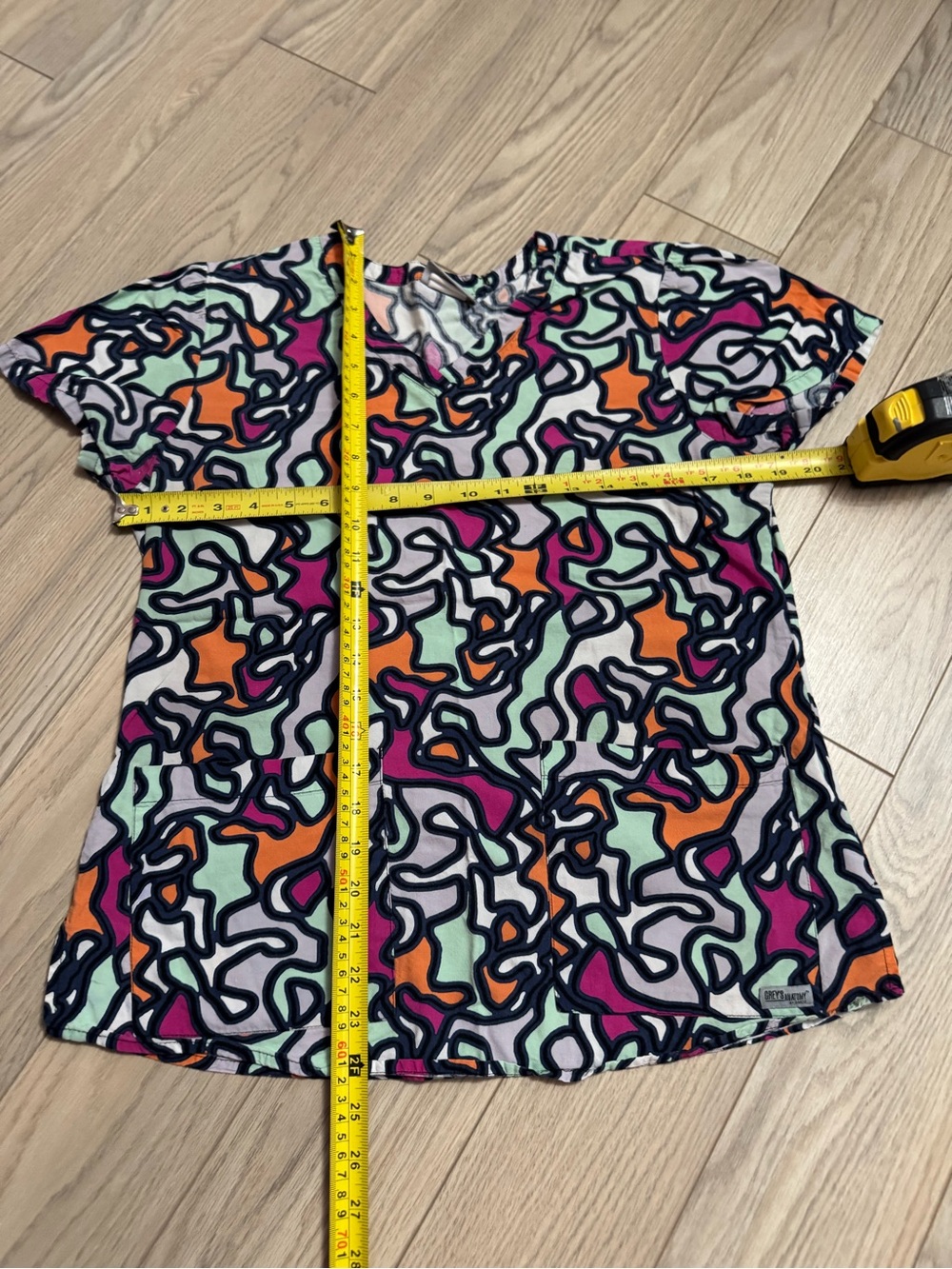 Grey’s Anatomy Multi-Color Abstract Print scrub top